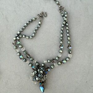 Original by Robert gray pearls necklace